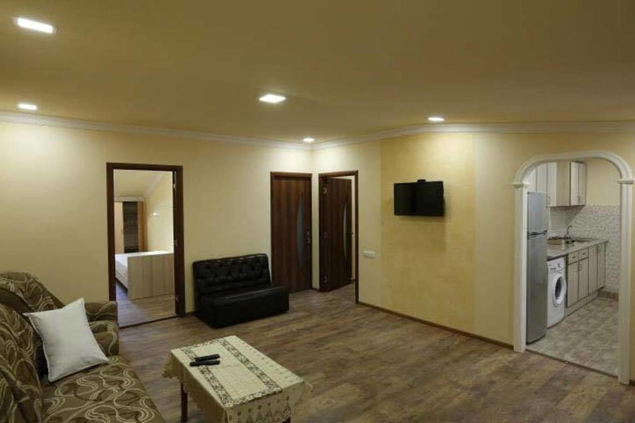 Your Hostel Yerevan Exterior photo