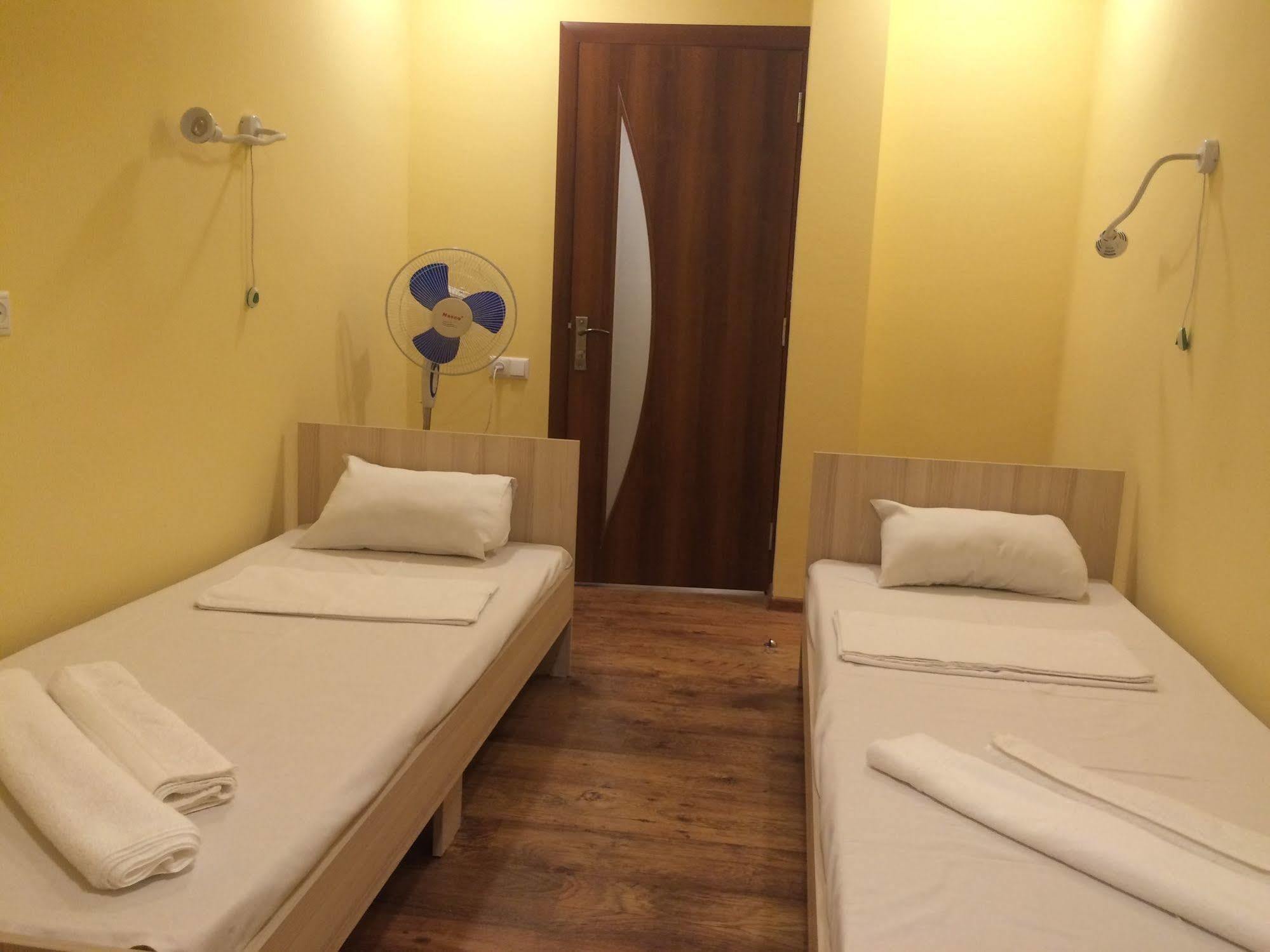 Your Hostel Yerevan Exterior photo