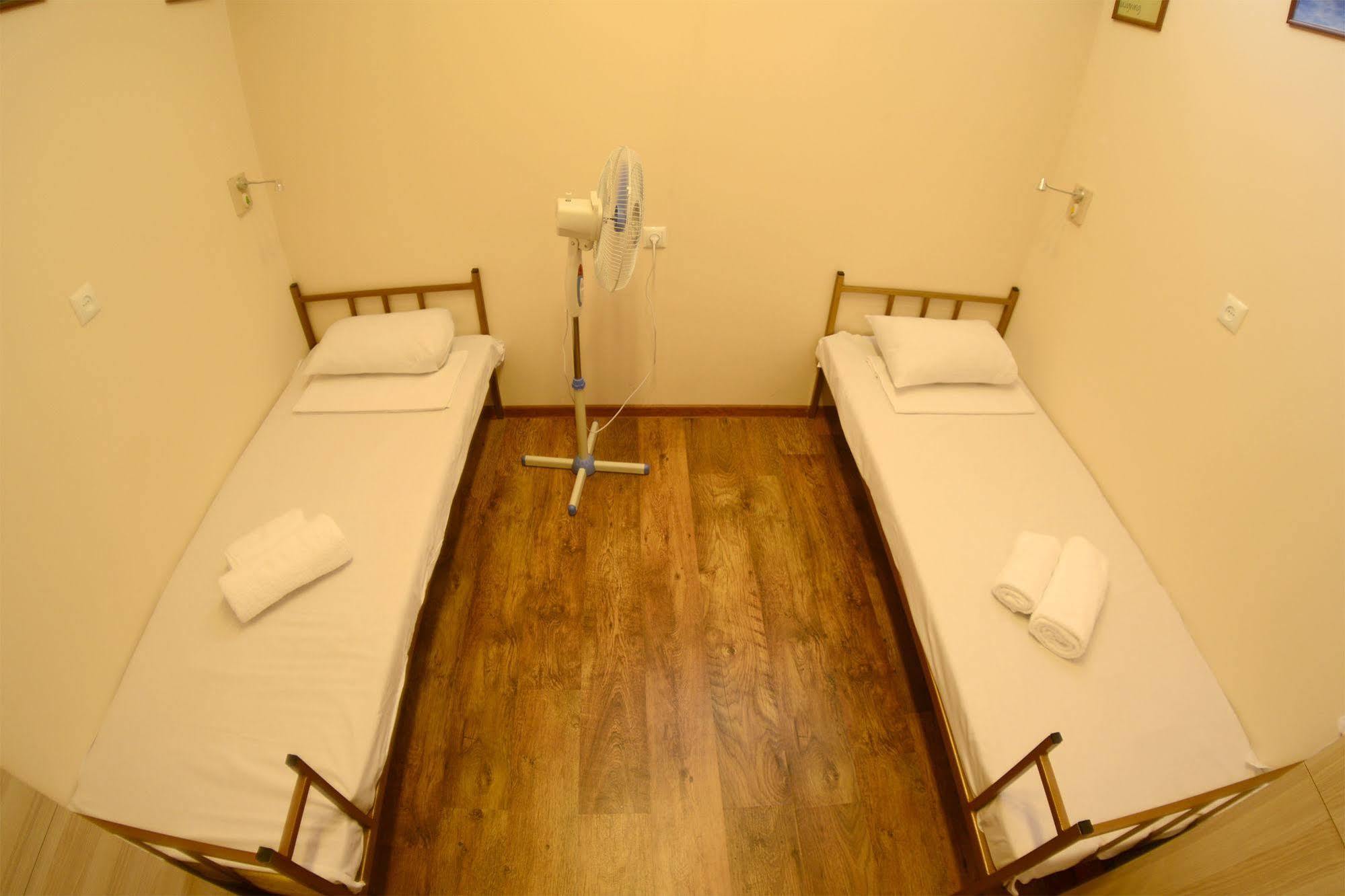 Your Hostel Yerevan Exterior photo
