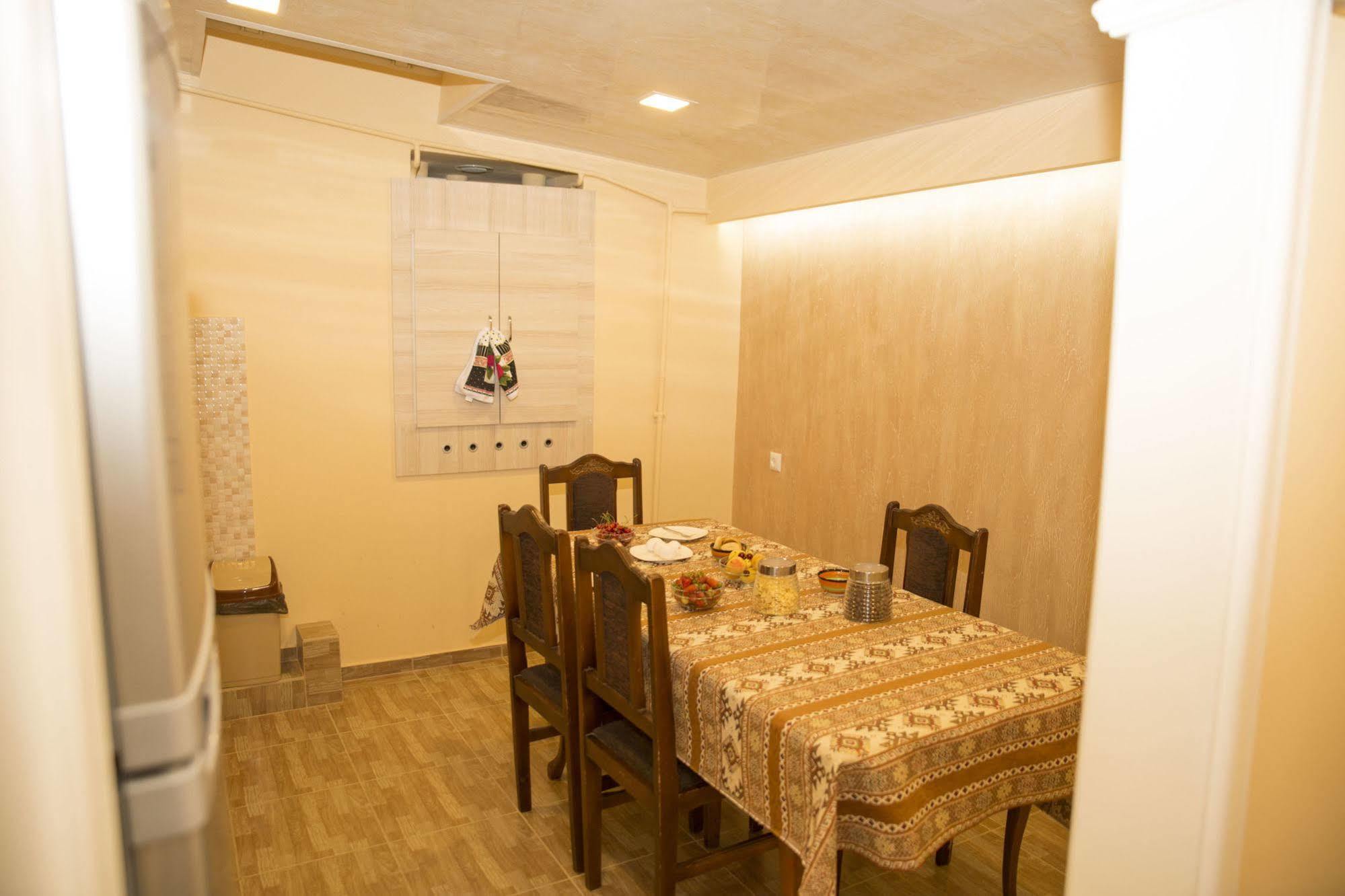 Your Hostel Yerevan Exterior photo
