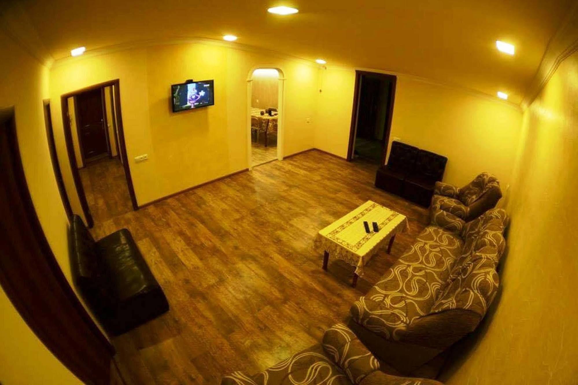 Your Hostel Yerevan Exterior photo